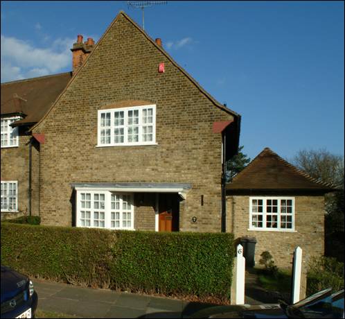 06 Asmuns Place a